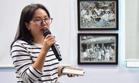 Thêm 46 sinh viên Trường ĐH Hoa Sen hoàn thành khóa học tại báo Tuổi Trẻ