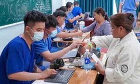 Hơn 1.000 người dân vùng cao Đà Nẵng được khám, chữa bệnh miễn phí