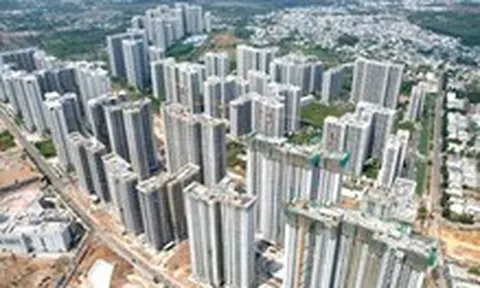 Thị trường nhà ở TP.HCM: Nhà ở xã hội rất thiếu; căn hộ dưới 30 triệu/m² mất hút