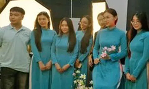 19h ngày 19-7, Trường đại học Văn Lang lên sóng Khám phá trường học