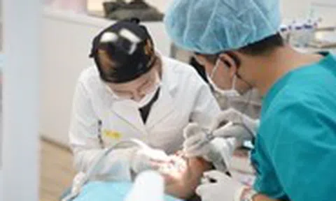 Chữa răng, chỉnh răng cẩn thận mất tiền, mất luôn cả răng