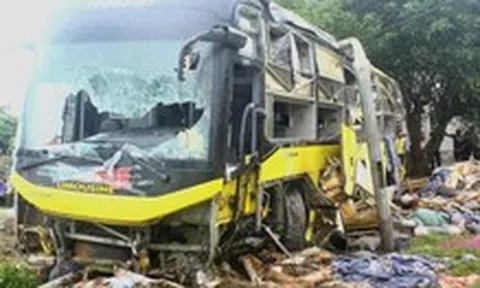 Lời kể của nạn nhân trong chiếc xe khách bị lật khiến 10 người tử vong