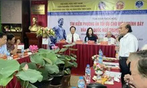 Bàn cả chuyện có dùng dấu chấm, dấu phẩy, viết hoa đầu dòng trong Truyện Kiều
