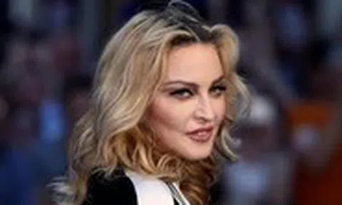 Những quyển sách đối lập của Madonna: Từ quả bom Sex đến thiếu nhi