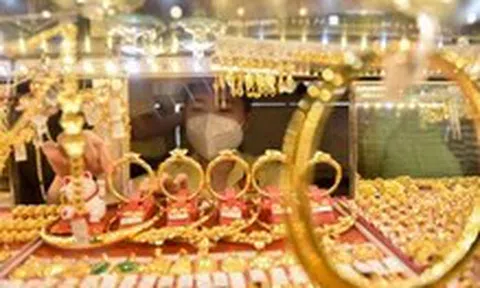 Giá vàng thế giới lại tăng thẳng đứng