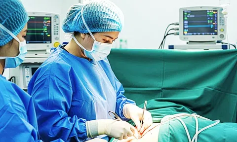 Chọn giờ đẹp để mổ lấy con: Xin đừng đánh cược mạng sống của con
