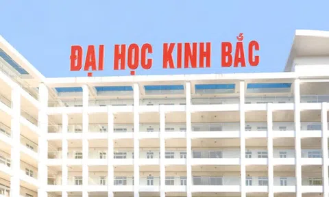 ‘Lùm xùm’ Trường đại học Kinh Bắc, sinh viên hoang mang không biết ban giám hiệu hiện tại là ai