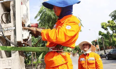 Đưa khoản lỗ của EVN vào giá điện: 'Trăm dâu' đổ đầu người dùng điện?
