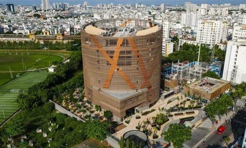 TP.HCM khánh thành rạp xiếc và biểu diễn đa năng Phú Thọ