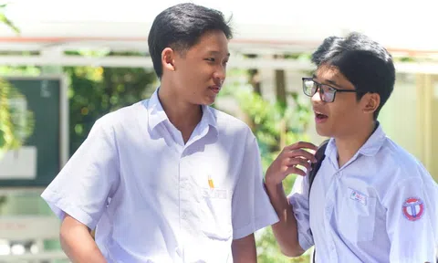 'Sốc' một thí sinh đăng ký 231 nguyện vọng: Đủ ngành, đủ trường từ Bắc vô Nam