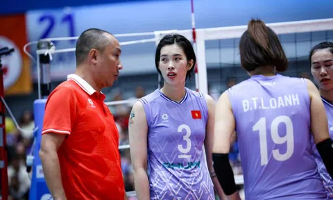 Bóng chuyền nữ gặp thách thức