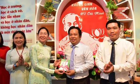 Không gian văn hóa độc đáo ở Trường Trần Huy Liệu