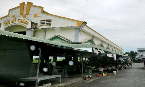 Vì sao chợ và khu dân cư Mỹ Khánh xây dựng 'lụi' suốt 8 năm?