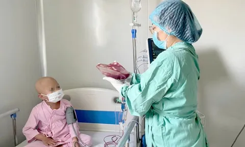 Lần đầu tiên ghép tủy từ mẹ ruột cho bệnh nhi Thalassemia thành công