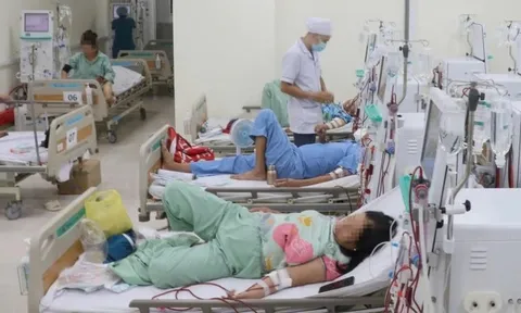 Vì sao nhiều người trẻ đang khỏe mạnh bỗng dưng mắc bệnh thận?