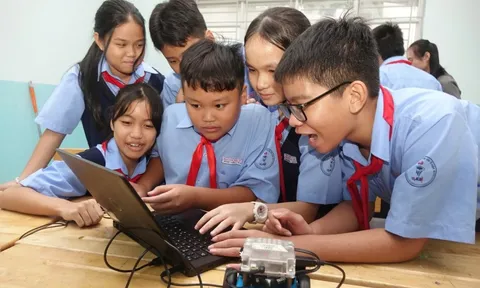 Để học sinh đi học sáng thứ Bảy: Hãy nghĩ đến học sinh!