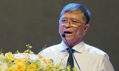 TP.HCM siết trường tư, trung tâm ngoại ngữ: Học phí, giáo viên đều bị 'quản' chặt