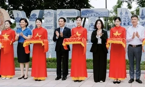 Hà Nội khánh thành công trình tôn vinh tình kết nghĩa Hà Nội - Huế - TP.HCM