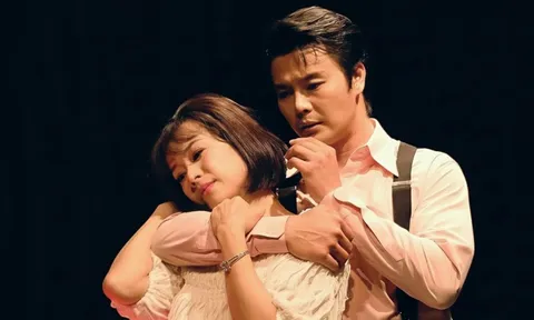 Mười năm sân khấu Hồng Hạc