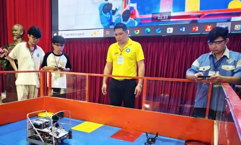 Những màn 'so găng' robot nghẹt thở: Rượt đuổi, chạm trán, giành giật từng điểm số