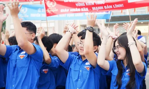 Đường lên đỉnh Olympia 2025: Bạn trẻ Khánh Hòa 'cháy' cùng Đoàn Thanh Tùng trước giờ G