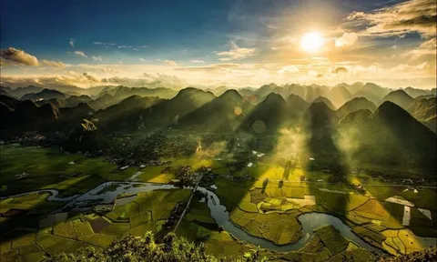 Việt Nam có thêm 1 làng được Tổ chức Du lịch Liên hợp quốc vinh danh “tốt nhất thế giới”: Cách Hà Nội chỉ 150km, khách Tây đến luôn “xuống nước” xin làm 1 điều