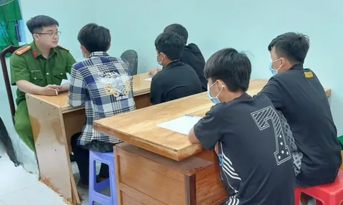 11 tuổi, đi xe điện cướp tài sản - cảnh báo tình trạng thiếu niên vi phạm pháp luật