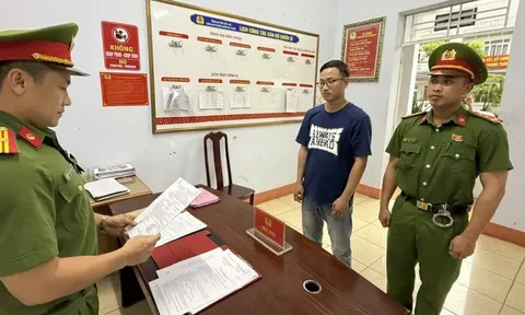 Bắt phó phòng một ngân hàng lừa đảo 4,8 tỉ đồng để đầu tư tài chính qua mạng