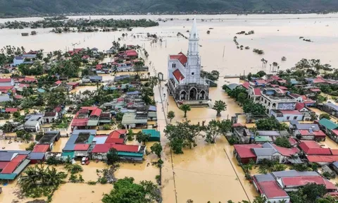 Carlsberg Việt Nam hỗ trợ người dân Huế và Đà Nẵng