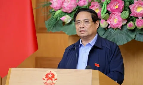 Thủ tướng: Tư nhân đề xuất tham gia làm đường sắt, quốc phòng, bộ ngành đang tích cực làm việc