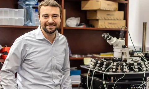 Mỹ phát triển máy tính mô phỏng não người: Học như người thật, ít tốn năng lượng hơn AI