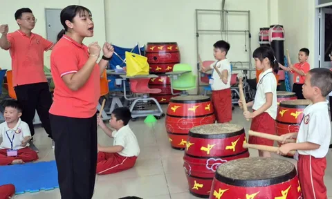 Tin tức sáng 3-11: Sẽ có chức danh giáo viên chính, giáo viên cao cấp với mức lương rất cao