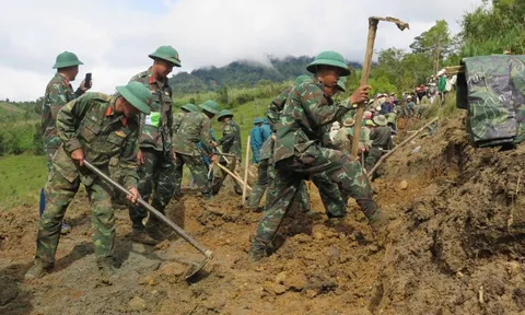 Bộ đội mở đường, phá thế cô lập cho 5 thôn ở Quảng Ngãi