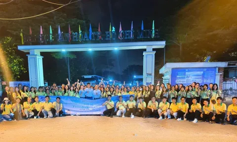 Đưa sinh viên đi thực tế khi mưa lũ phức tạp, trường phải ký cam kết chịu trách nhiệm