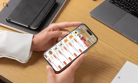 Ẩm thực kết hợp giải trí định hình cuộc chơi đặt món trực tuyến