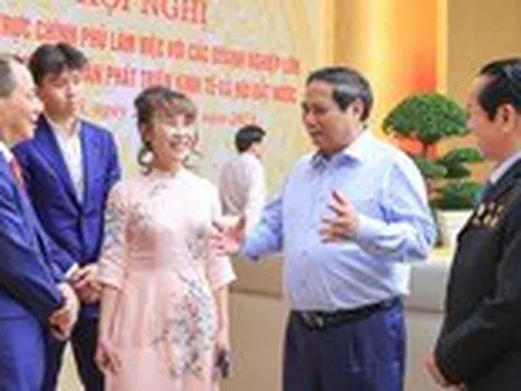 Lãnh đạo Vietjet, SunGroup, Masan... kiến nghị gì khi đối thoại với Thủ tướng?