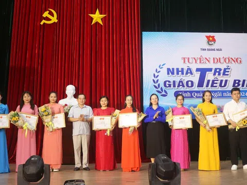 Tỉnh Đoàn Quảng Ngãi tuyên dương những 'người lái đò thầm lặng'