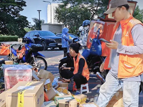 Tìm hướng đưa hàng cồng kềnh, tươi sống bán trên sàn thương mại điện tử