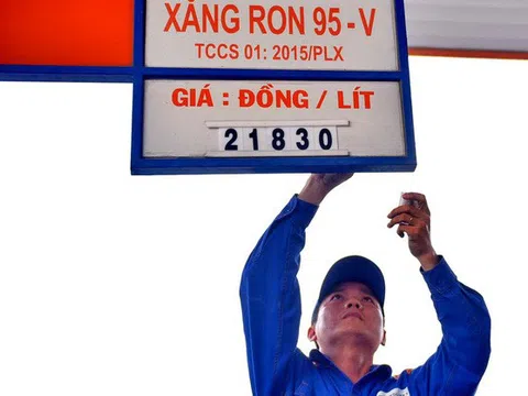 Xăng sinh học tiêu thụ ít, Bộ Công Thương thay đổi đề xuất điều hành giá