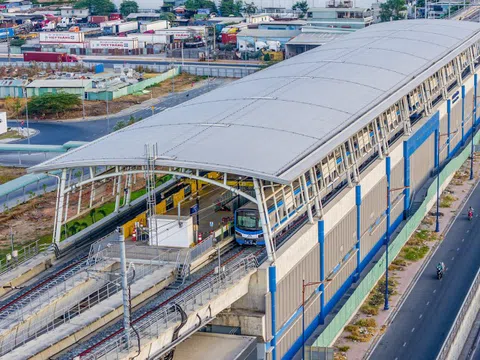 Từ bến xe Miền Đông mới, lên metro về trung tâm TP.HCM mất bao nhiêu phút?