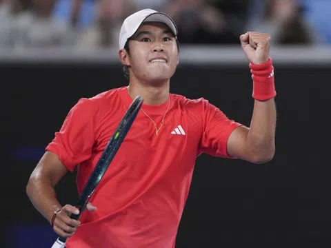 Tay vợt gốc Việt tạo cơn địa chấn tại Australian Open