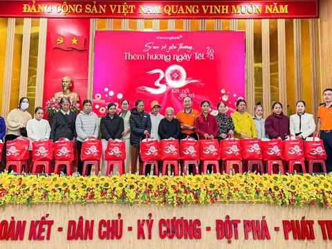 'San sẻ yêu thương - Thêm hương ngày Tết', 12 năm vẹn nghĩa tình