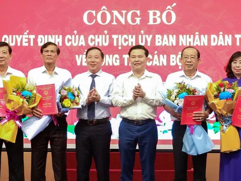 Long An bổ nhiệm 32 lãnh đạo cho 5 sở, 1 ban mới thành lập