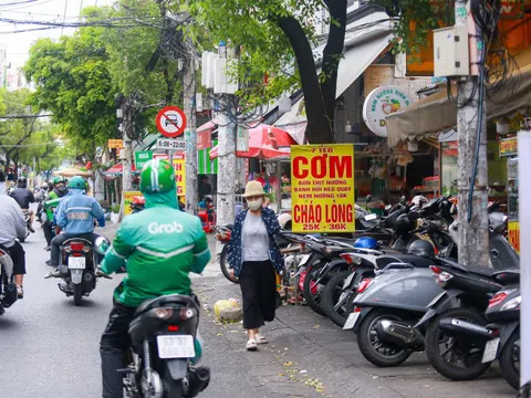 Lấn chiếm vỉa hè: Luật rất rõ về xử phạt, chỉ cần thực hiện nghiêm