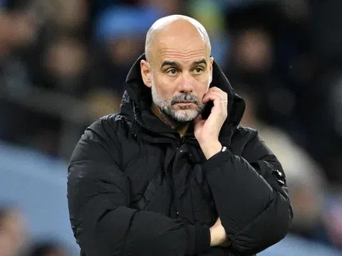 Pep Guardiola chỉ trích chất lượng bóng ở FA Cup