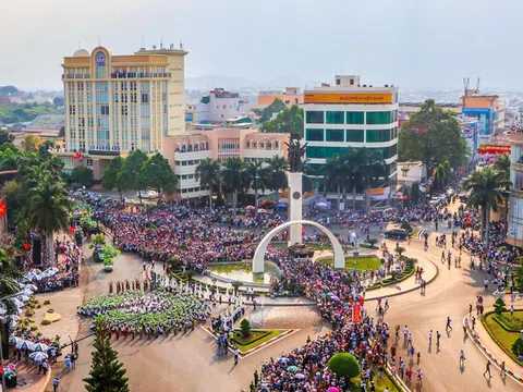 Học sinh Buôn Ma Thuột được nghỉ 1 ngày dịp lễ hội cà phê