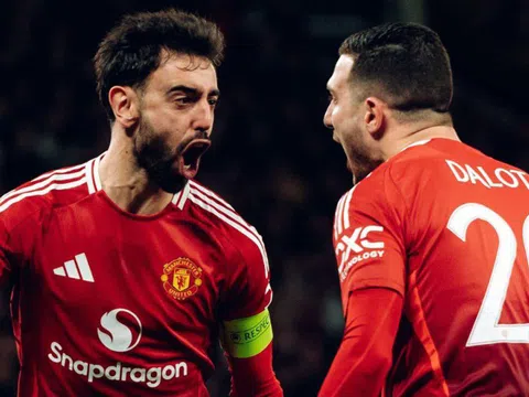 Bruno Fernandes lập hat-trick, MU thắng trận tưng bừng nhất Cúp C2 châu Âu