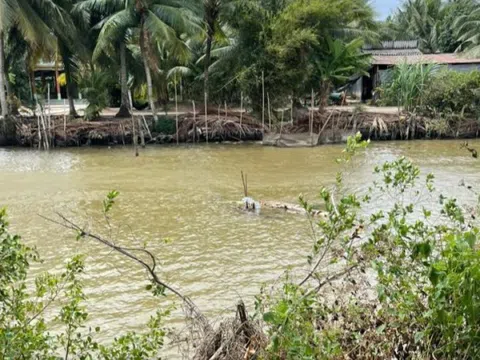 Nhảy sông chạy trốn, thanh niên 19 tuổi tử vong