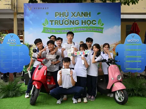 Hành trình 'Phủ xanh trường học' đã đến với 48.000 học sinh trên cả nước