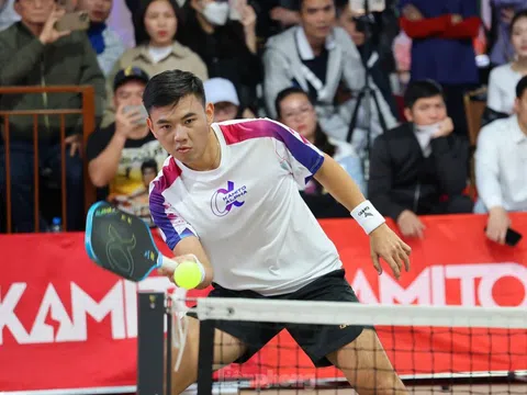 Tay vợt số 1 Việt Nam Lý Hoàng Nam đọ sức tay vợt pickleball top 1 thế giới U17